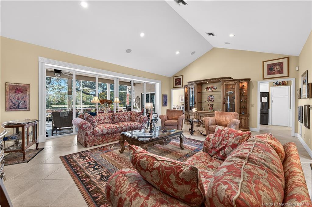 1549 NW Sweet Bay Circle