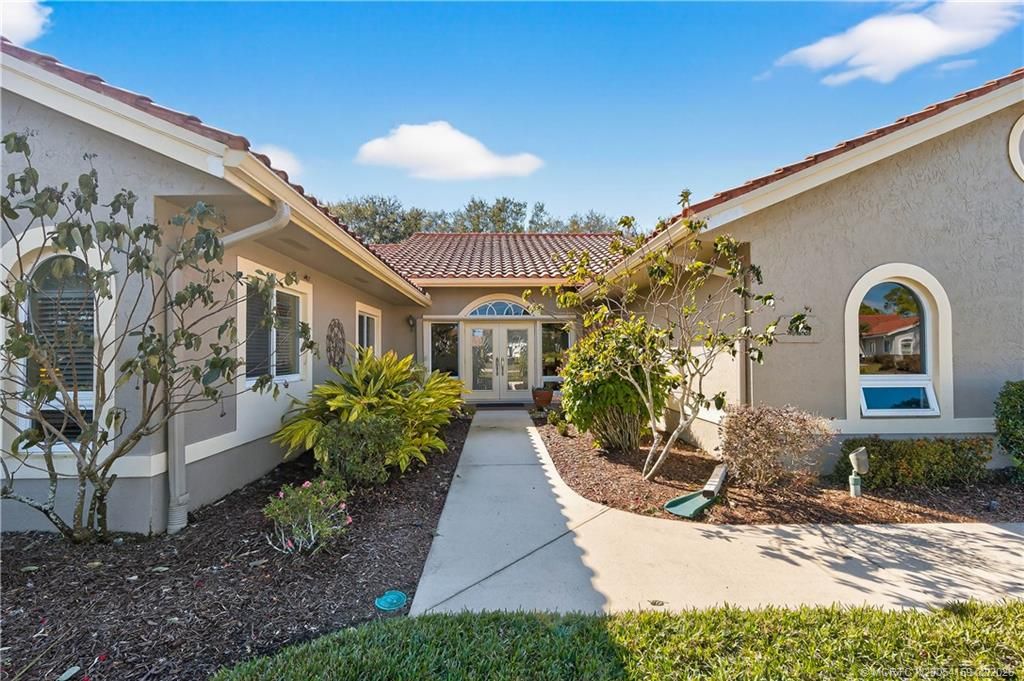 Photo of 1549 NW Sweet Bay Circle, Palm City, FL 34990 (MLS # M20054159)