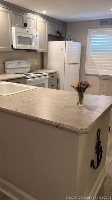7370 S Ocean Drive 414B
