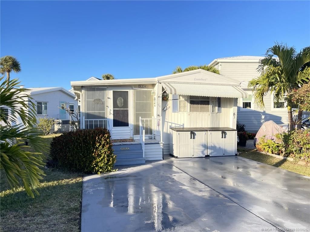 Photo of 516 Nettles Boulevard, Jensen Beach, FL 34957 (MLS # M20054199)