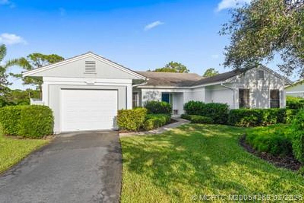 Photo of 2108 NW Greenbriar Lane NW, Palm City, FL 34990 (MLS # M20054269)