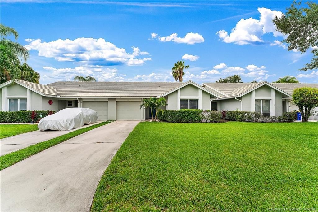 Photo of 3337 SW Villa Place, Palm City, FL 34990 (MLS # M20045927)