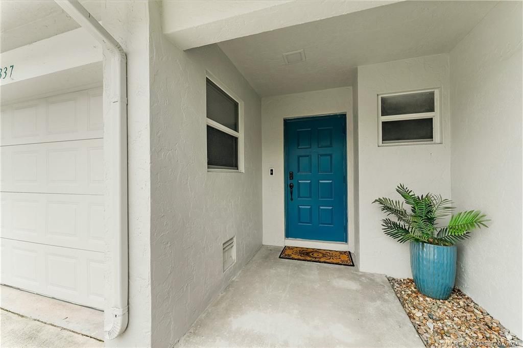 Photo of 3337 SW Villa Place, Palm City, FL 34990 (MLS # M20045927)