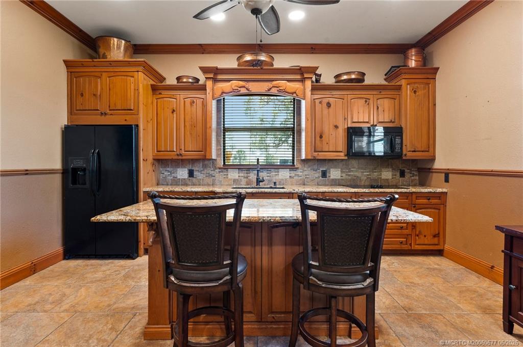 Stuart, Florida, 34997, United States, 2 Bedrooms Bedrooms, ,3 BathroomsBathrooms,Residential,Active,1839786