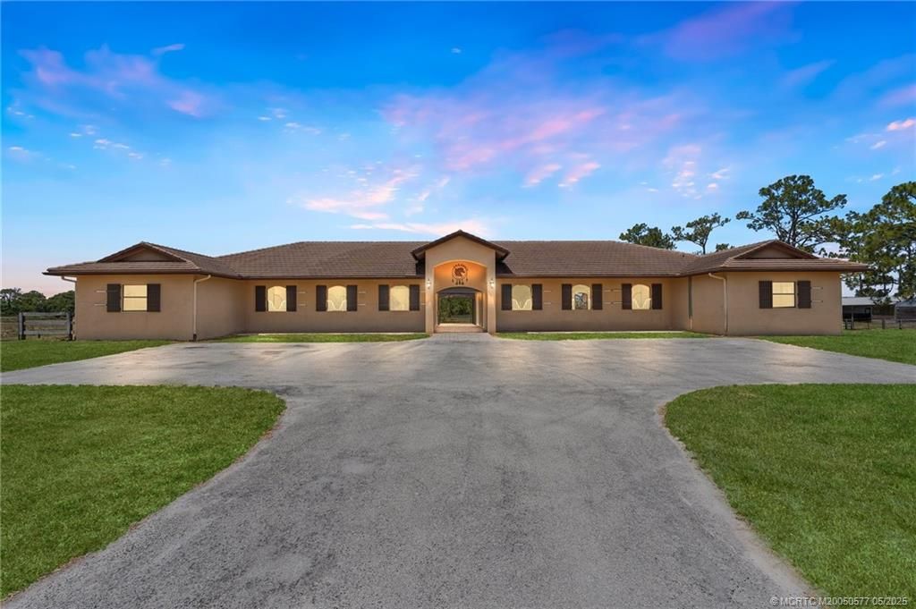 Photo of 2393 SW Trailside Path, Stuart, FL 34997 (MLS # M20050577)