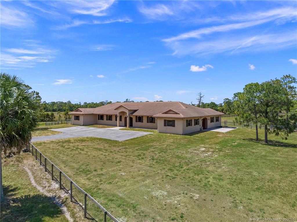 2393 SW Trailside Path