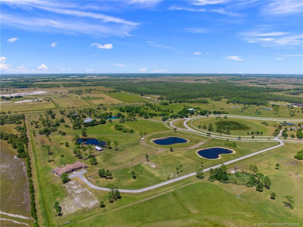 Stuart, Florida, 34997, United States, 2 Bedrooms Bedrooms, ,3 BathroomsBathrooms,Residential,Active,1839786