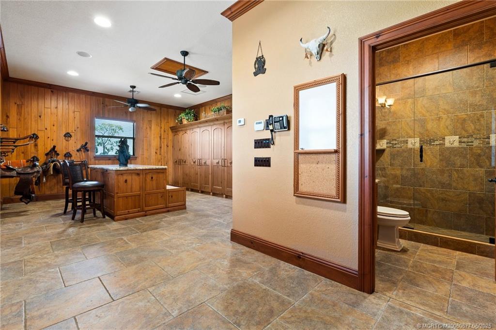 Stuart, Florida, 34997, United States, 2 Bedrooms Bedrooms, ,3 BathroomsBathrooms,Residential,Active,1839786