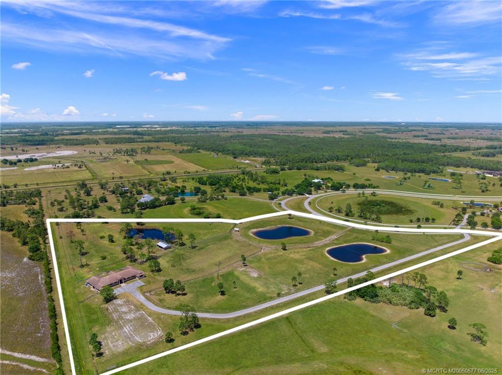 Stuart, Florida, 34997, United States, 2 Bedrooms Bedrooms, ,3 BathroomsBathrooms,Residential,Active,1839786