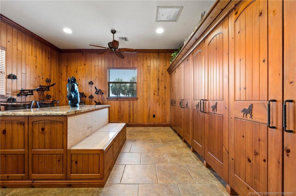 Stuart, Florida, 34997, United States, 2 Bedrooms Bedrooms, ,3 BathroomsBathrooms,Residential,Active,1839786