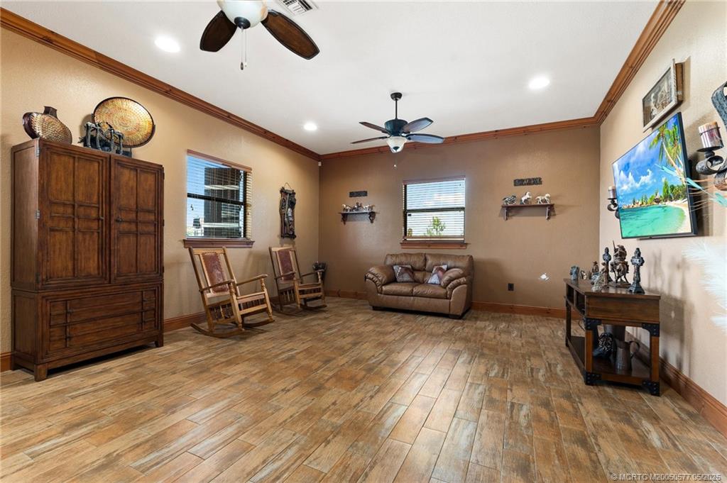 Stuart, Florida, 34997, United States, 2 Bedrooms Bedrooms, ,3 BathroomsBathrooms,Residential,Active,1839786