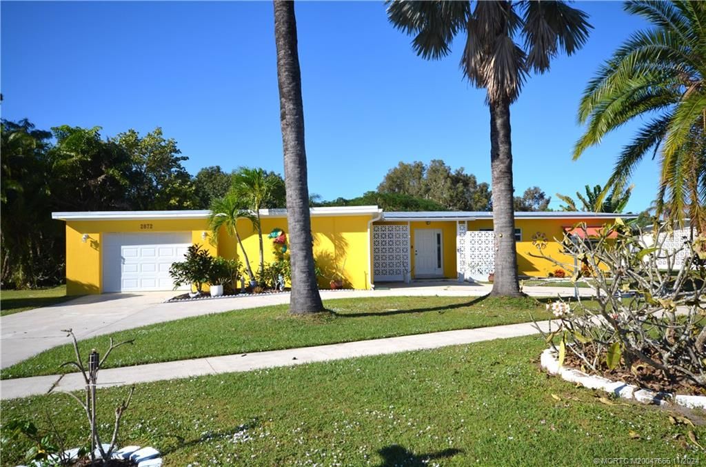 Photo of 2872 SE Merritt Terrace, Port Saint Lucie, FL 34952 (MLS # M20047665)