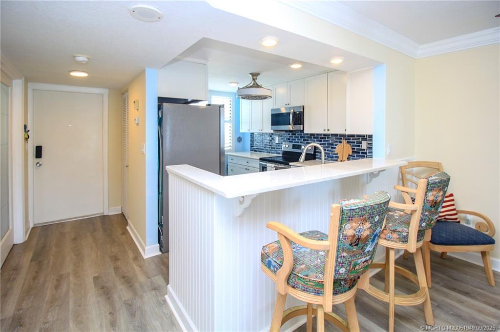 Jensen Beach, Florida 34957, United States, 2 Bedrooms Bedrooms, ,2 BathroomsBathrooms,Residential,Active,199013