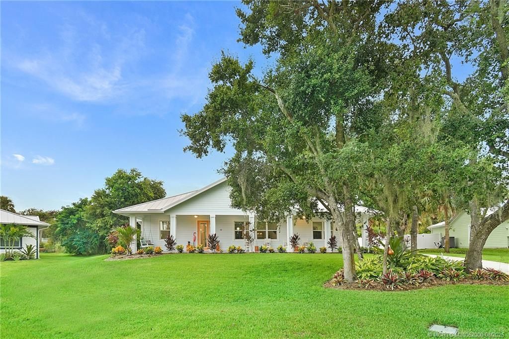 Photo of 121 Eden Creek Lane, Jensen Beach, FL 34957 (MLS # M20052000)