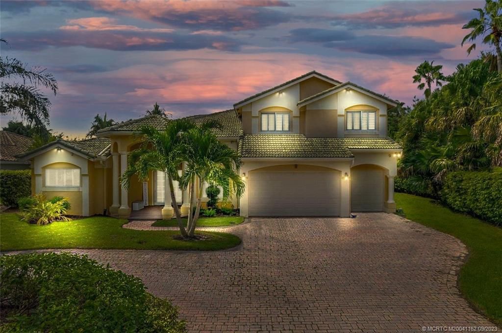 Photo of 2362 SW Golden Bear Way, Palm City, FL 34990 (MLS # M20041162)