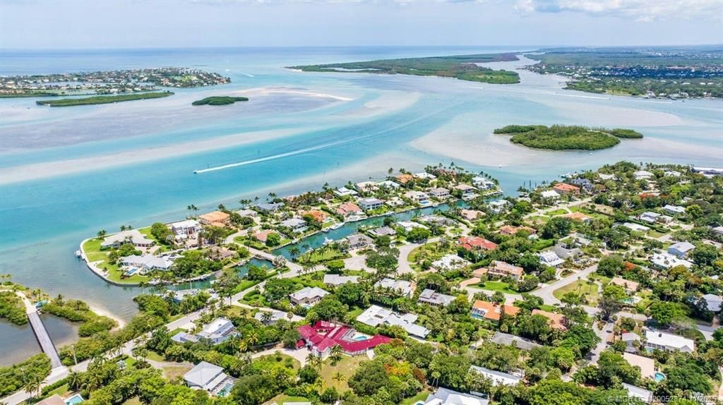 Photo of 7 Island Road, Stuart, FL 34996 (MLS # M20052874)