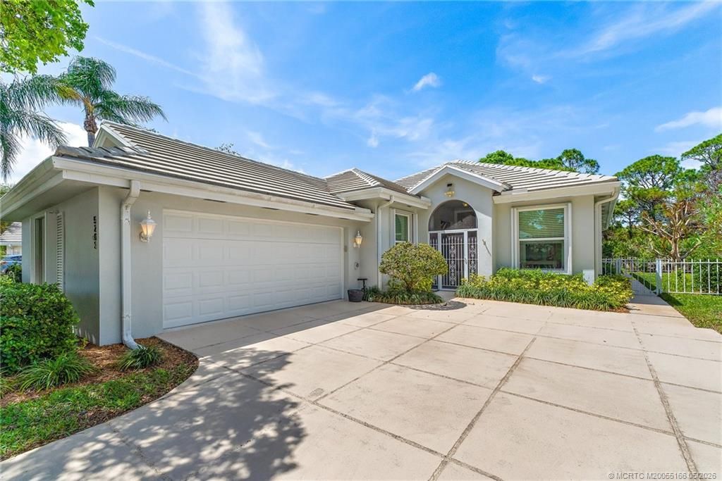 Photo of 5263 SE Sweetbrier Terrace, Hobe Sound, FL 33455 (MLS # M20055166)