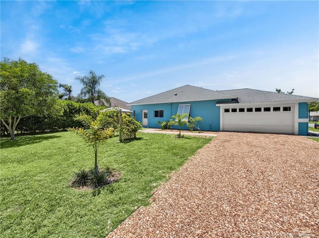 Photo of 701 SE Michael Court, Stuart, FL 34996 (MLS # M20050745)