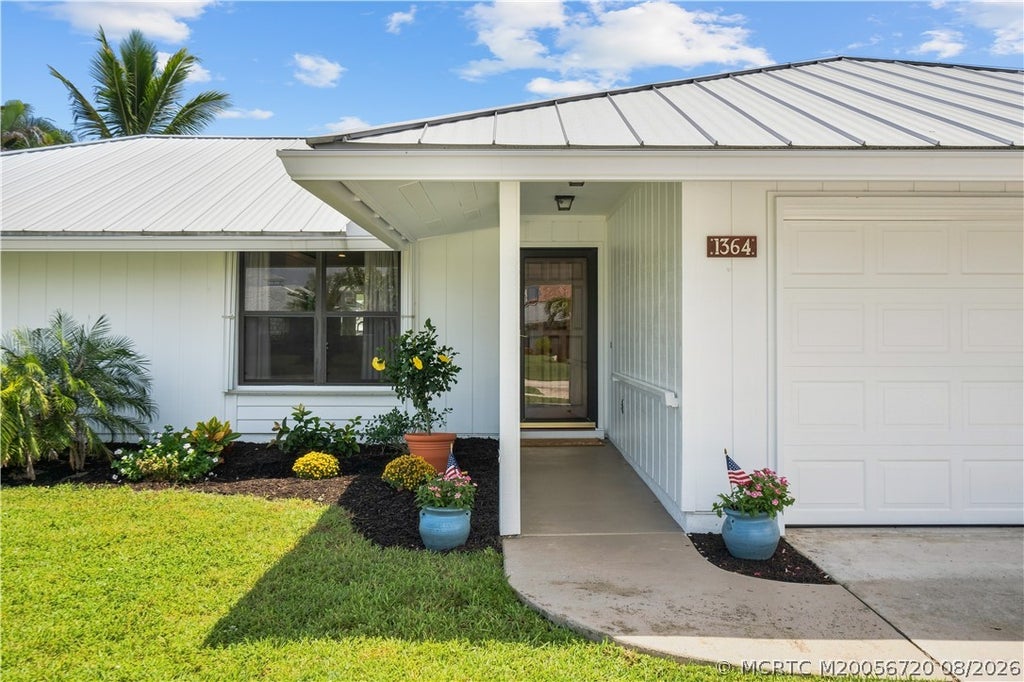 Photo of 1364 SW Egret Way, Palm City, FL 34990 (MLS # M20056720)