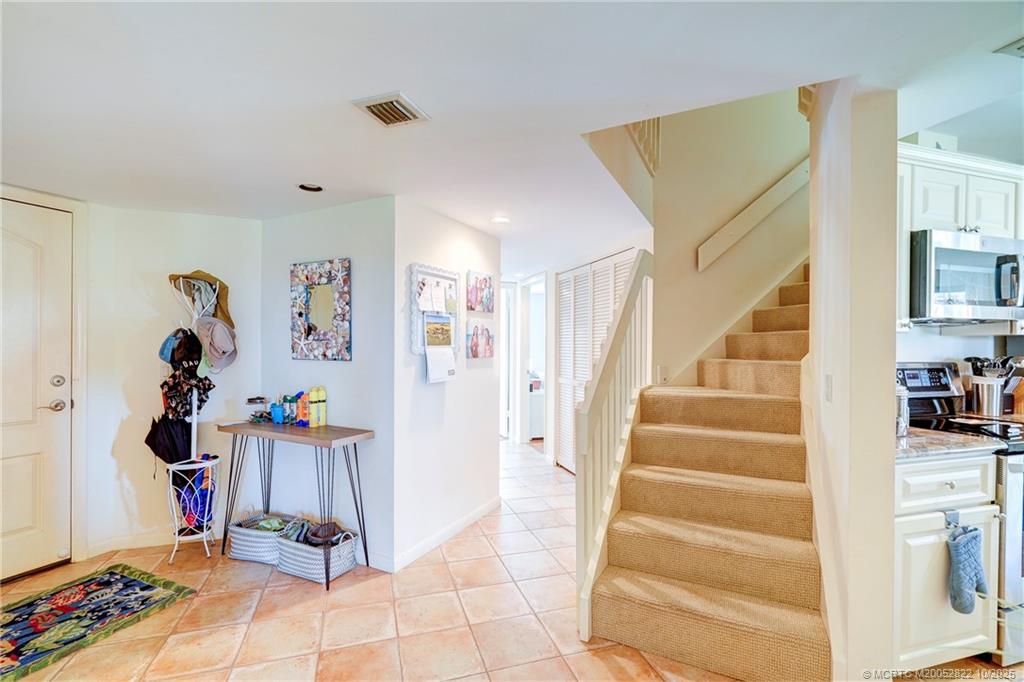 Stuart, Florida 34996, United States, 3 Bedrooms Bedrooms, ,3 BathroomsBathrooms,Residential,Active,234713