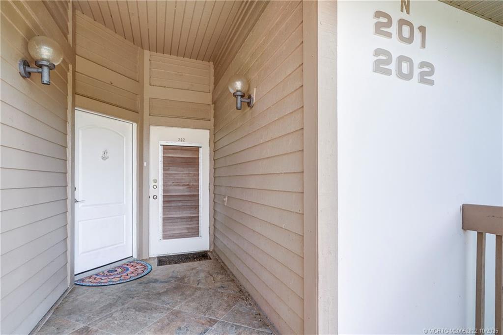 Stuart, Florida 34996, United States, 3 Bedrooms Bedrooms, ,3 BathroomsBathrooms,Residential,Active,234713