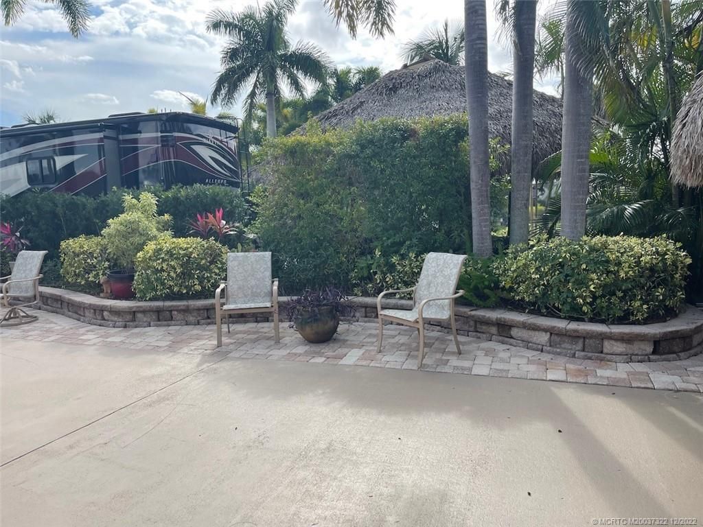 Photo of 370 NW Foursome Lane, Port Saint Lucie, FL 34986 (MLS # M20037322)