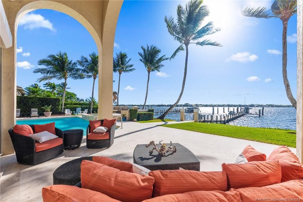 Photo of 861 SW Bay Pointe Circle, Palm City, FL 34990 (MLS # M20038508)