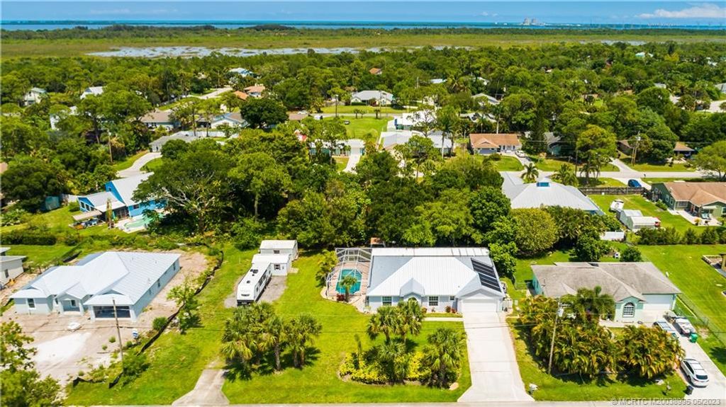 Photo of 5712 Tangelo Drive, Fort Pierce, FL 34982 (MLS # M20038995)