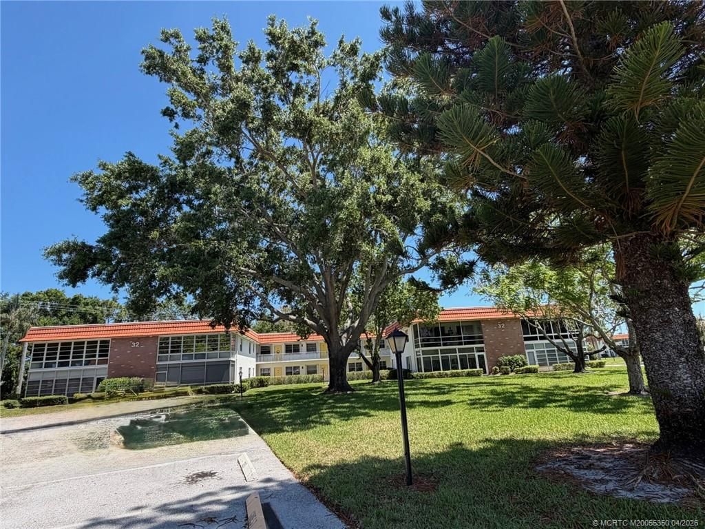 Photo of 1225 NW 21st Street #3211, Stuart, FL 34994 (MLS # M20055350)