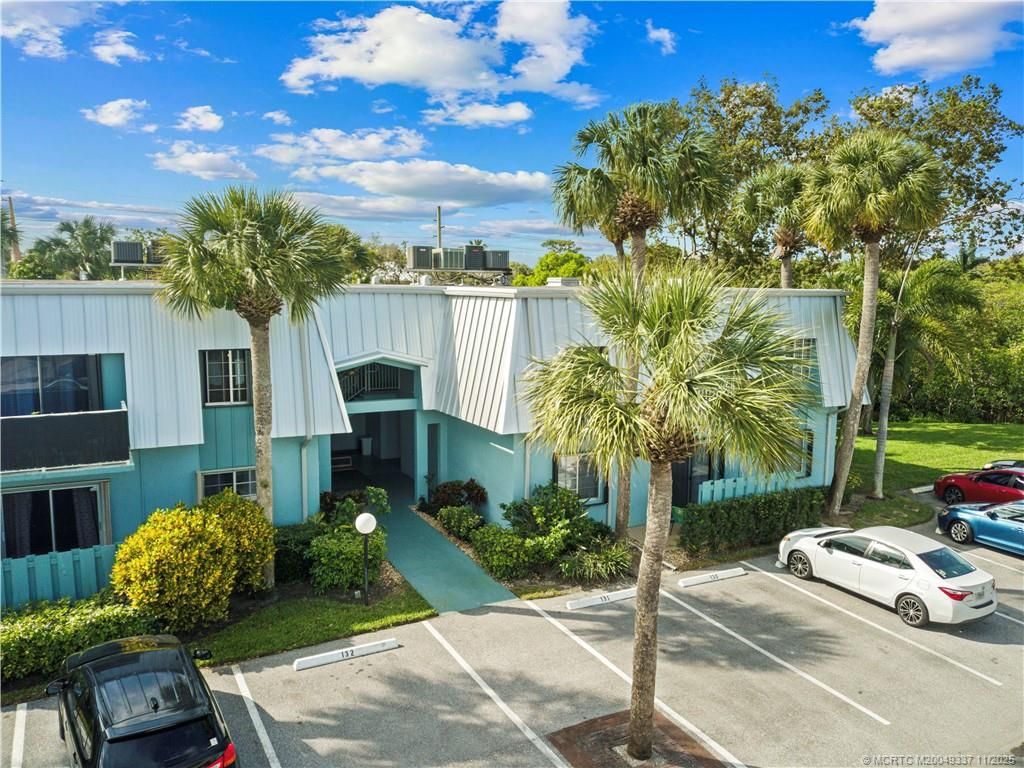 Photo of 950 S Kanner Highway #E3, Stuart, FL 34994 (MLS # M20049337)