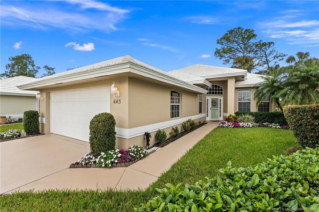 Photo of 443 SW Fairway Landing, Port Saint Lucie, FL 34986 (MLS # M20042996)