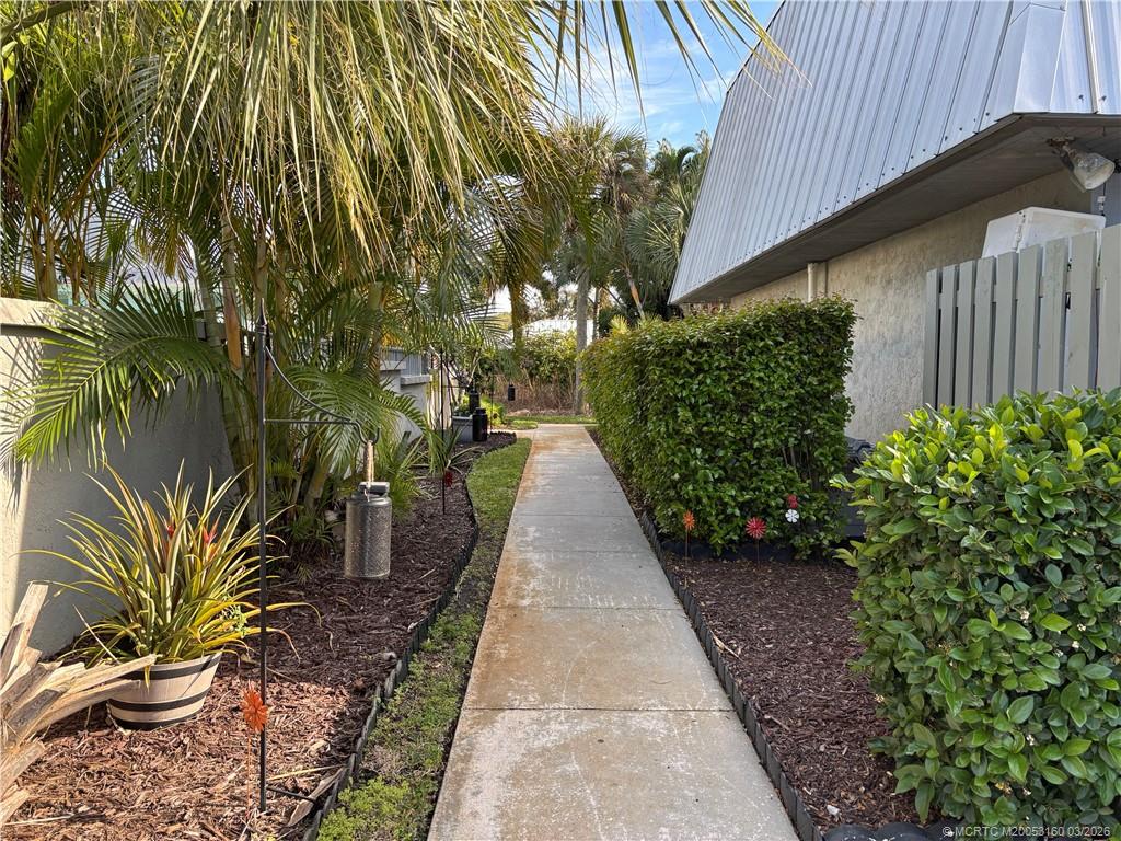 Photo of 3828 SE Jefferson Street, Stuart, FL 34997 (MLS # M20053160)