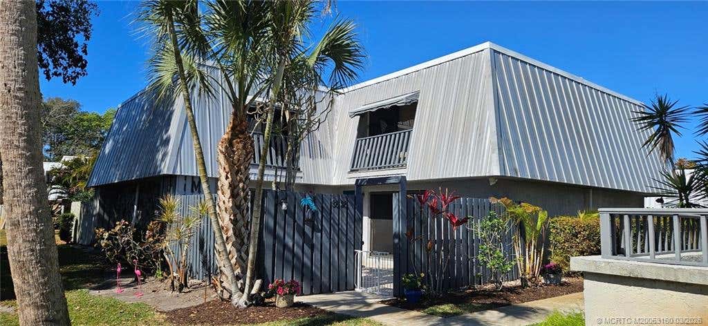 Photo of 3828 SE Jefferson Street, Stuart, FL 34997 (MLS # M20053160)