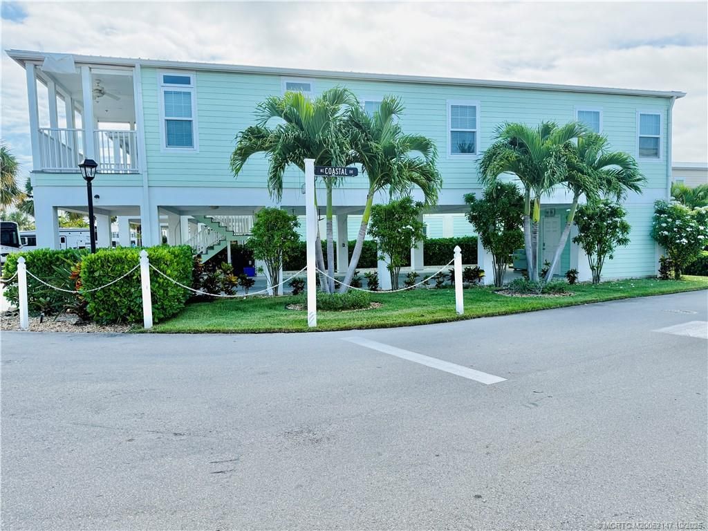 Photo of 252 NE Ebbtide Way Way, Jensen Beach, FL 34957 (MLS # M20052147)