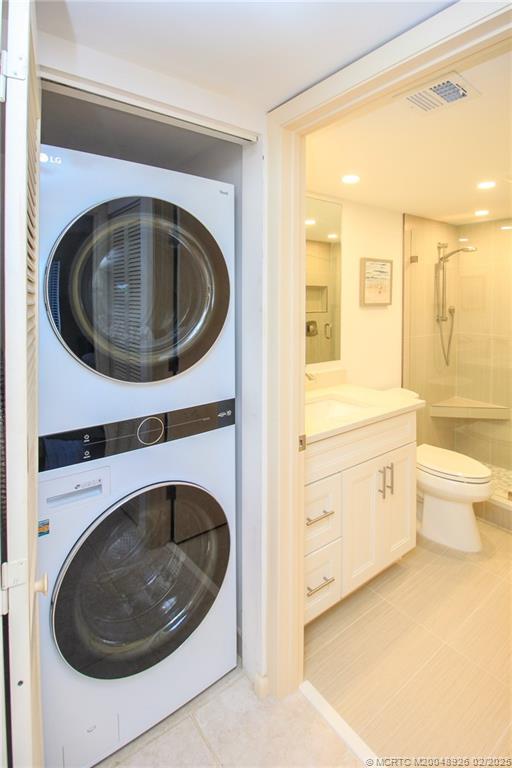 Stuart, Florida 34996, United States, 2 Bedrooms Bedrooms, ,2 BathroomsBathrooms,Residential,Active,9629