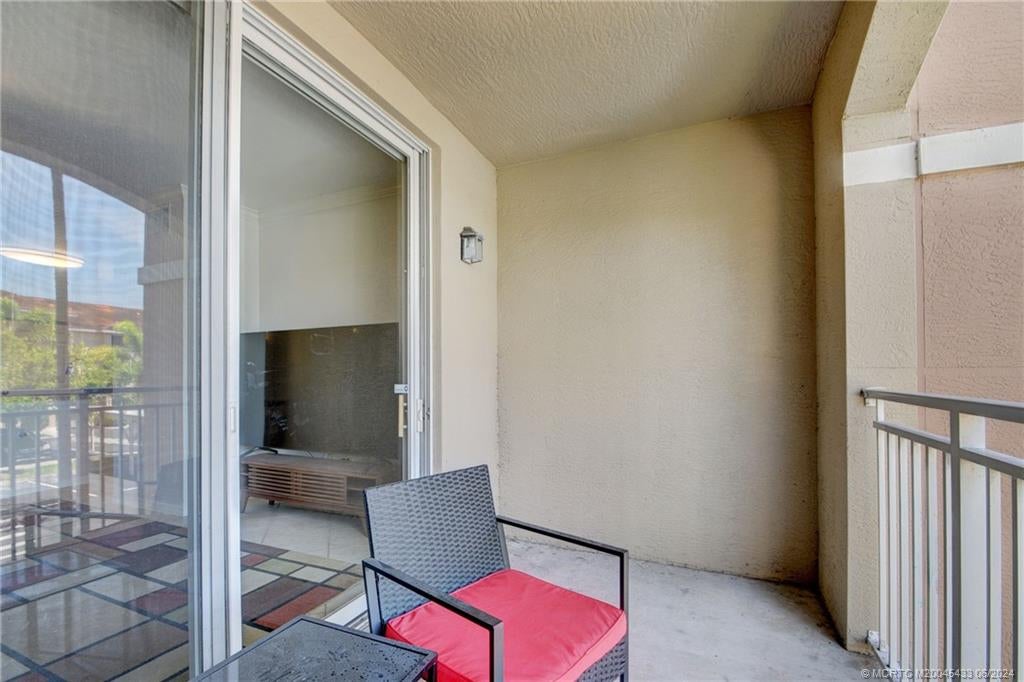Photo of 6530 Emerald Dunes Drive #201, West Palm Beach, FL 33411 (MLS # M20045433)