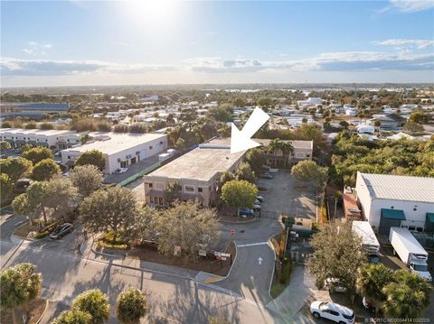 Photo of 2580 SE Willoughby Boulevard, Stuart, FL 34994 (MLS # M20054414)