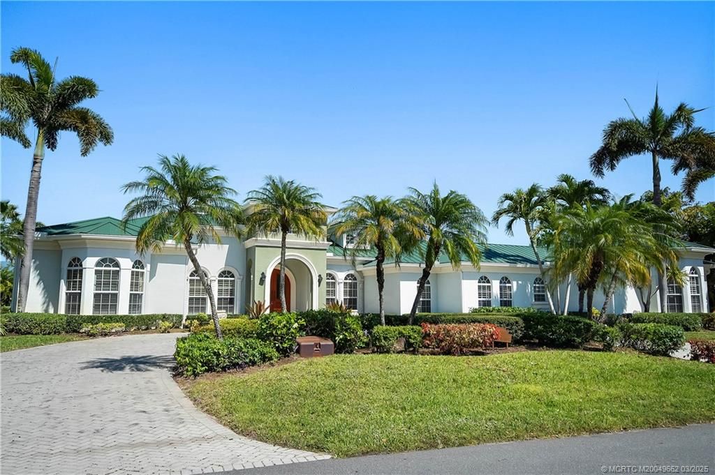 Photo of 1639 SW Thornberry Circle, Palm City, FL 34990 (MLS # M20049662)