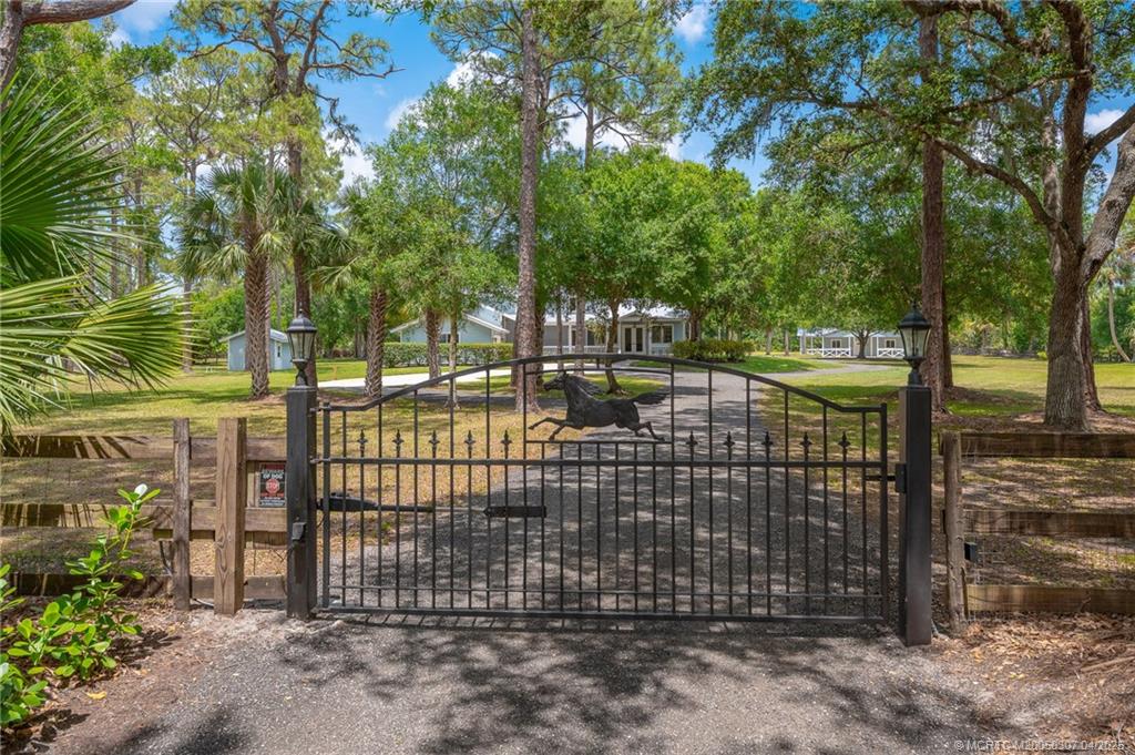 6955 SW Woodbine Way