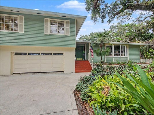 14 EMARITA WAY, STUART, FL 34996 - Image 1bfb1b36dc9b0aeba9fa71e70fb78c79/2225308060