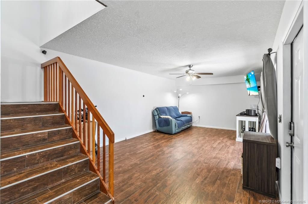 Photo of 2950 SW Sunset Trace Circle, Palm City, FL 34990 (MLS # M20049420)