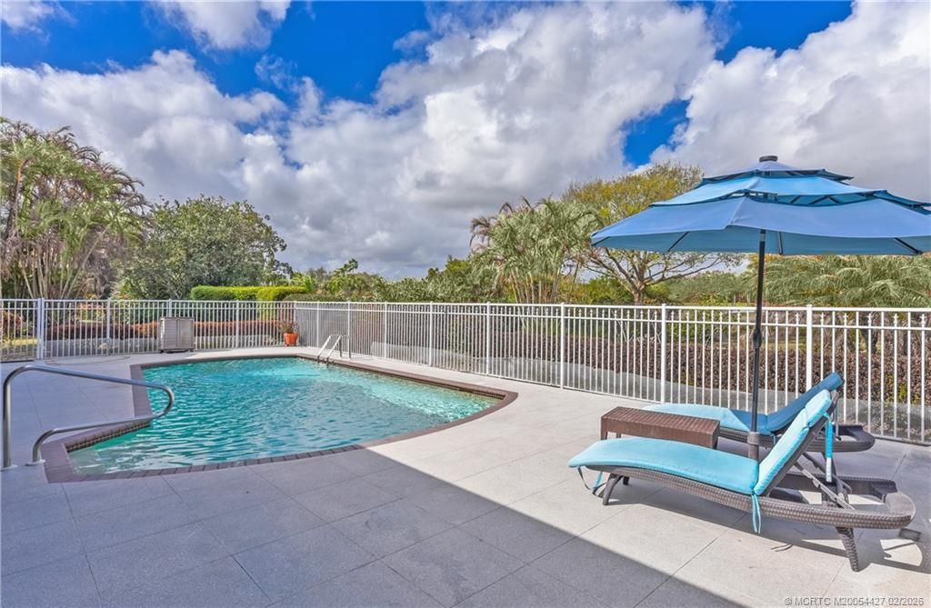 Photo of 4194 SW Gleneagle Circle, Palm City, FL 34990 (MLS # M20054427)