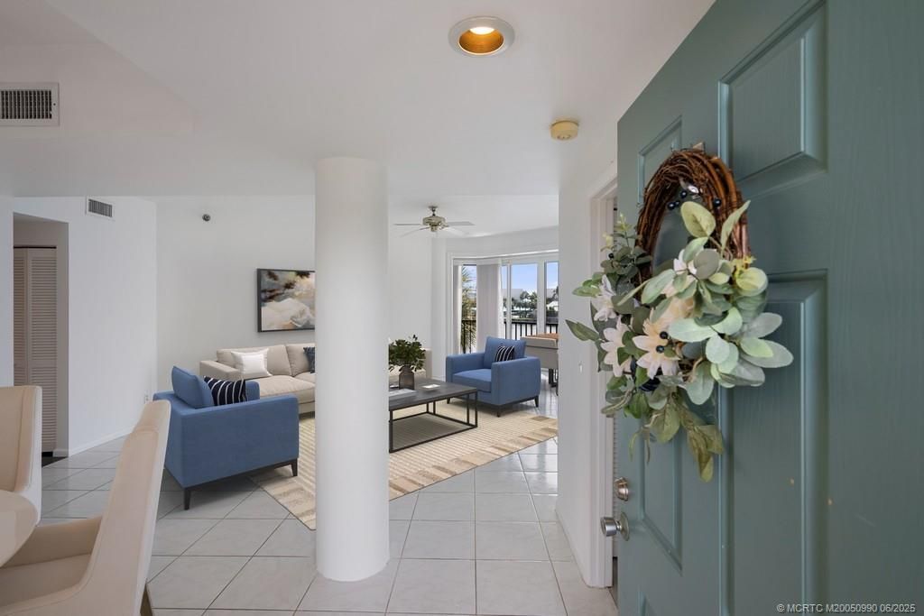 Photo of 221 NE Plantation Road #303, Stuart, FL 34996 (MLS # M20050990)