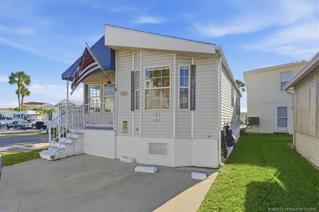 Photo of 181 Nettles Boulevard, Jensen Beach, FL 34957 (MLS # M20053165)