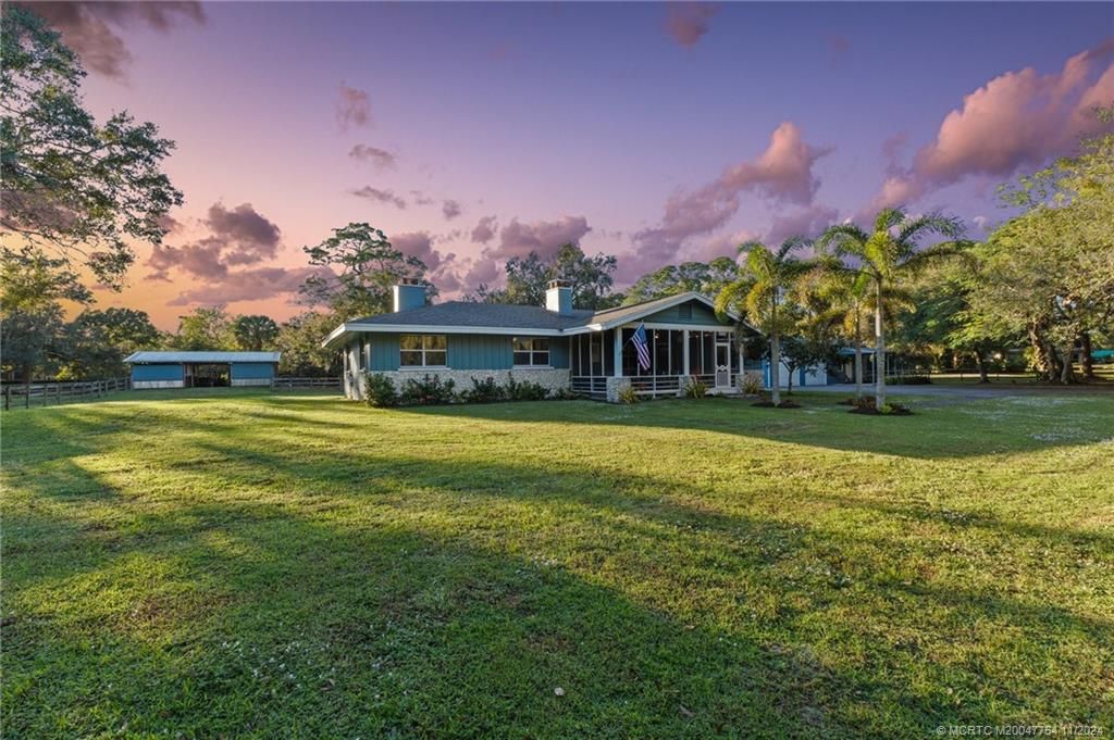 Photo of 7770 SW Parkway Drive, Stuart, FL 34997 (MLS # M20047754)