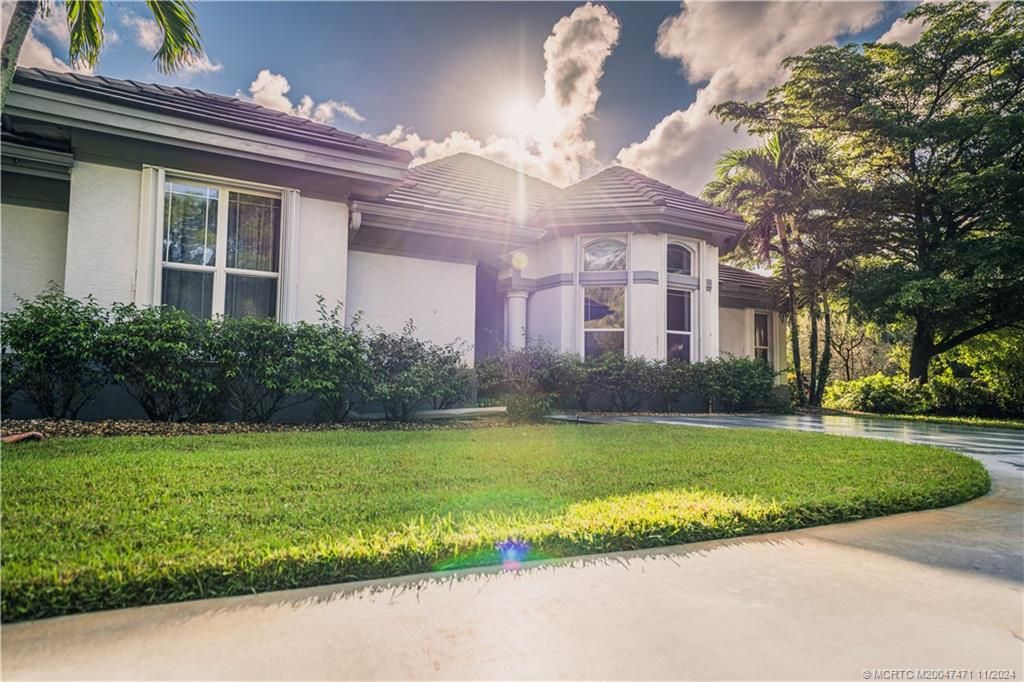 Photo of 6918 SW Busch Street, Palm City, FL 34990 (MLS # M20047471)