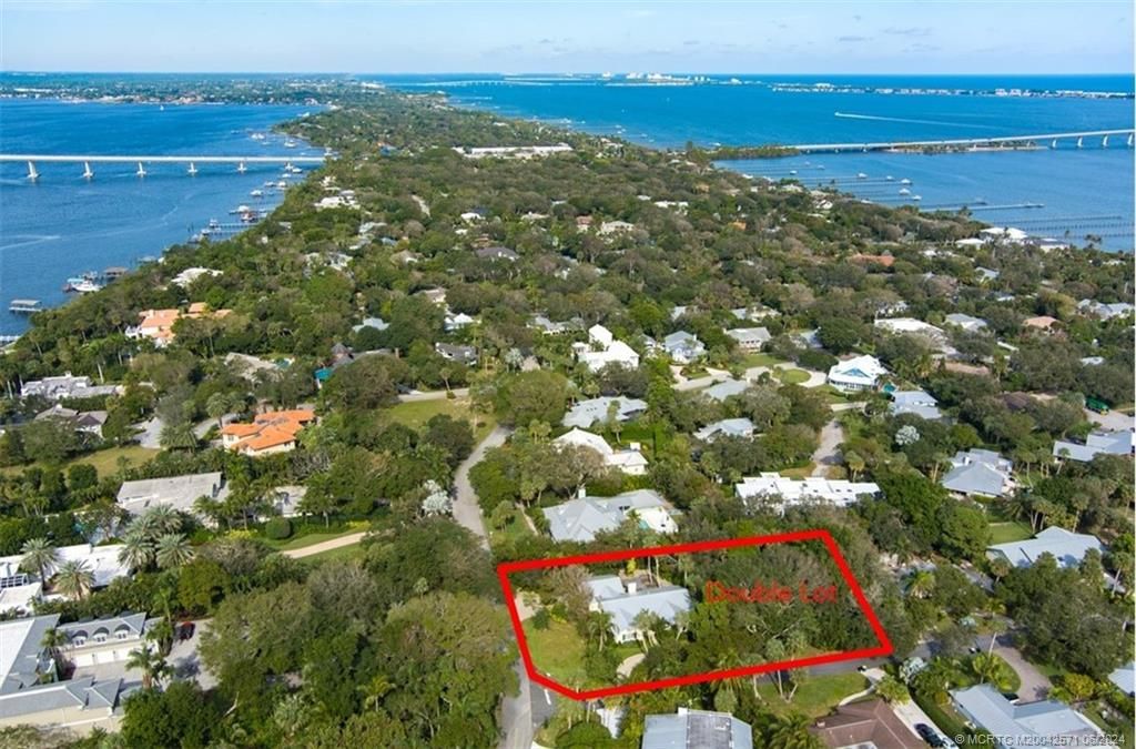 Photo of 24 N Via Lucindia Drive, Sewalls Point, FL 34996 (MLS # M20042571)