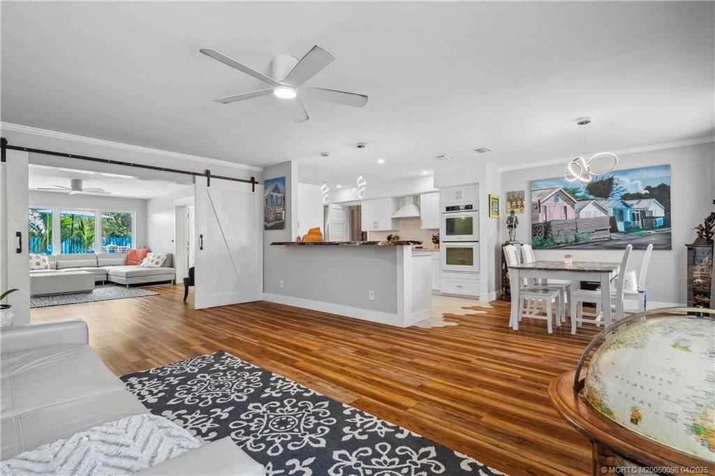 Photo of 313 SE Flamingo Avenue, Stuart, FL 34996 (MLS # M20050096)