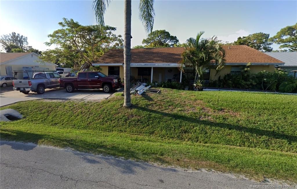 Photo of 2928 SE Iris Street, Stuart, FL 34997 (MLS # M20047463)