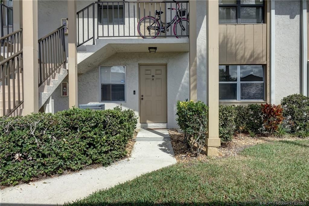 Photo of 3051 SE Aster Lane #404, Stuart, FL 34994 (MLS # M20054747)